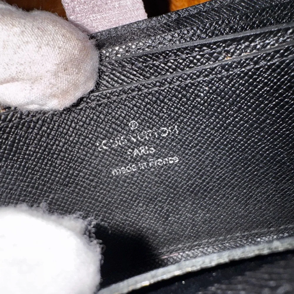 Louis Vuitton repurposed graphite, compact wallet 2013 made in France - Picture 10 of 12